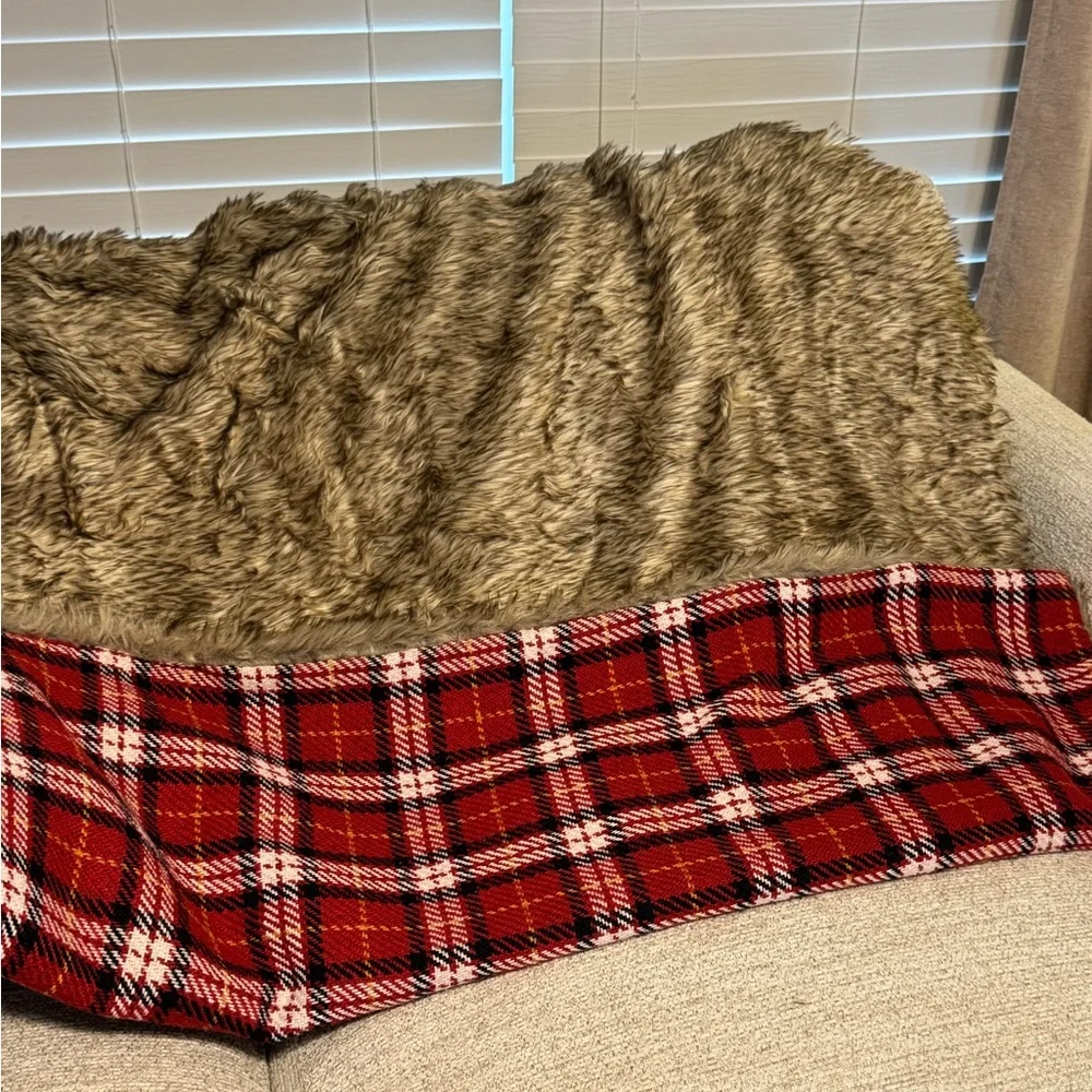 Pottery Barn Reversible Holiday Plaid Throw with Faux Fur Back